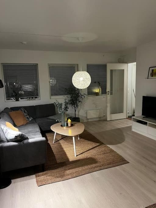 Sentral og moderne leilighet med stor uteplass photo 5