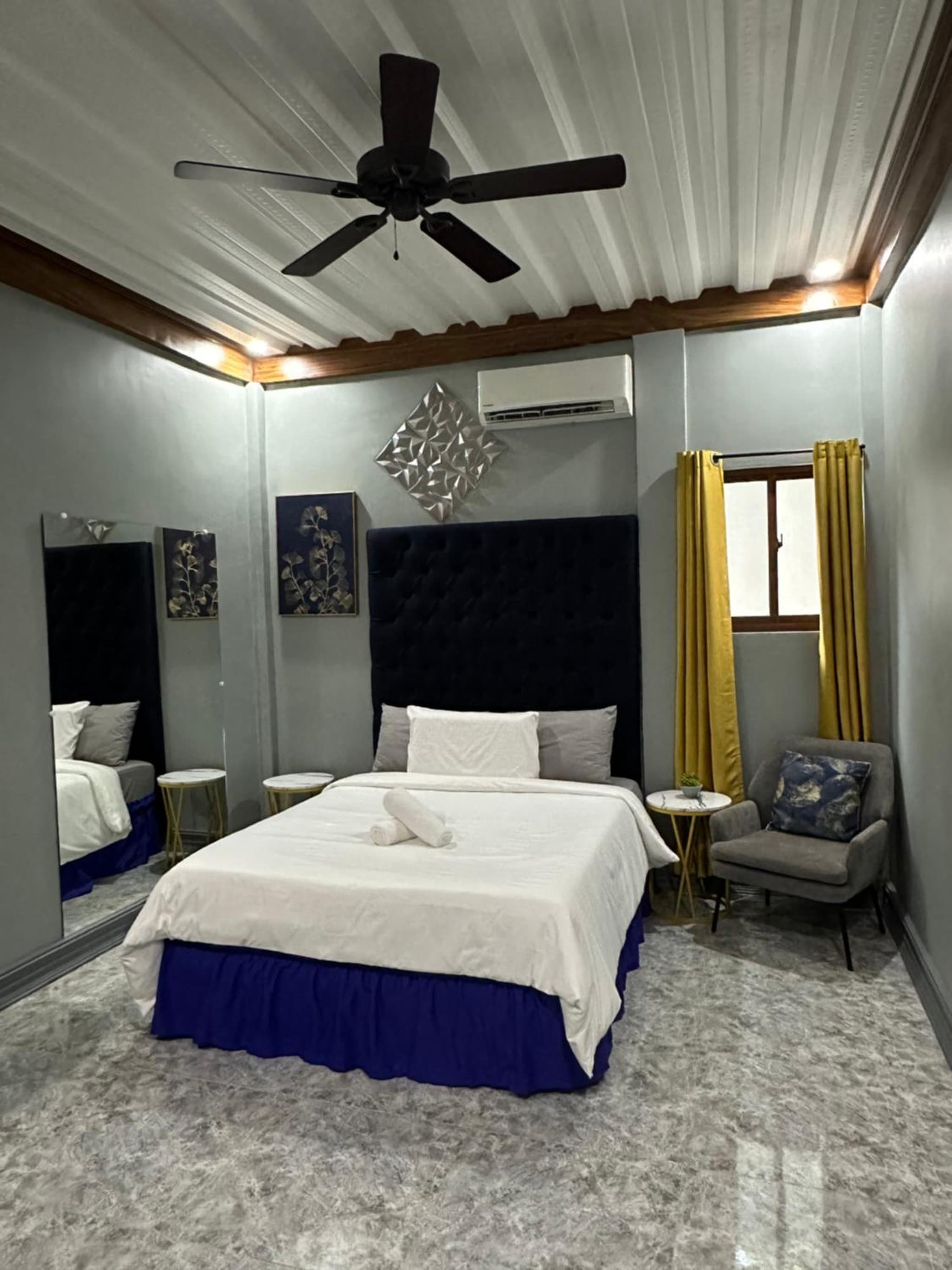 Lawson’s Beach Resort photo 6