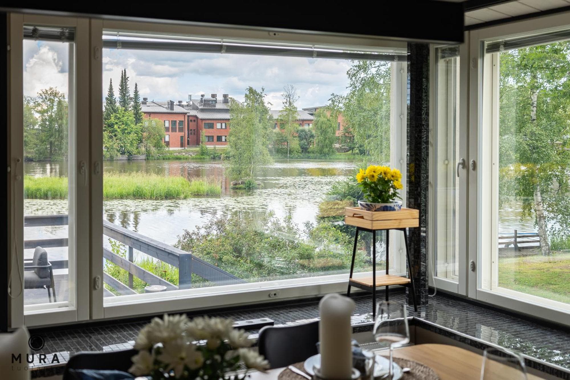 Villa Gaia! - Luxury villa with jacuzzi and beach close to trainstation 10 minutes from Tampere city! 1,5 hours to Helsinki photo 4