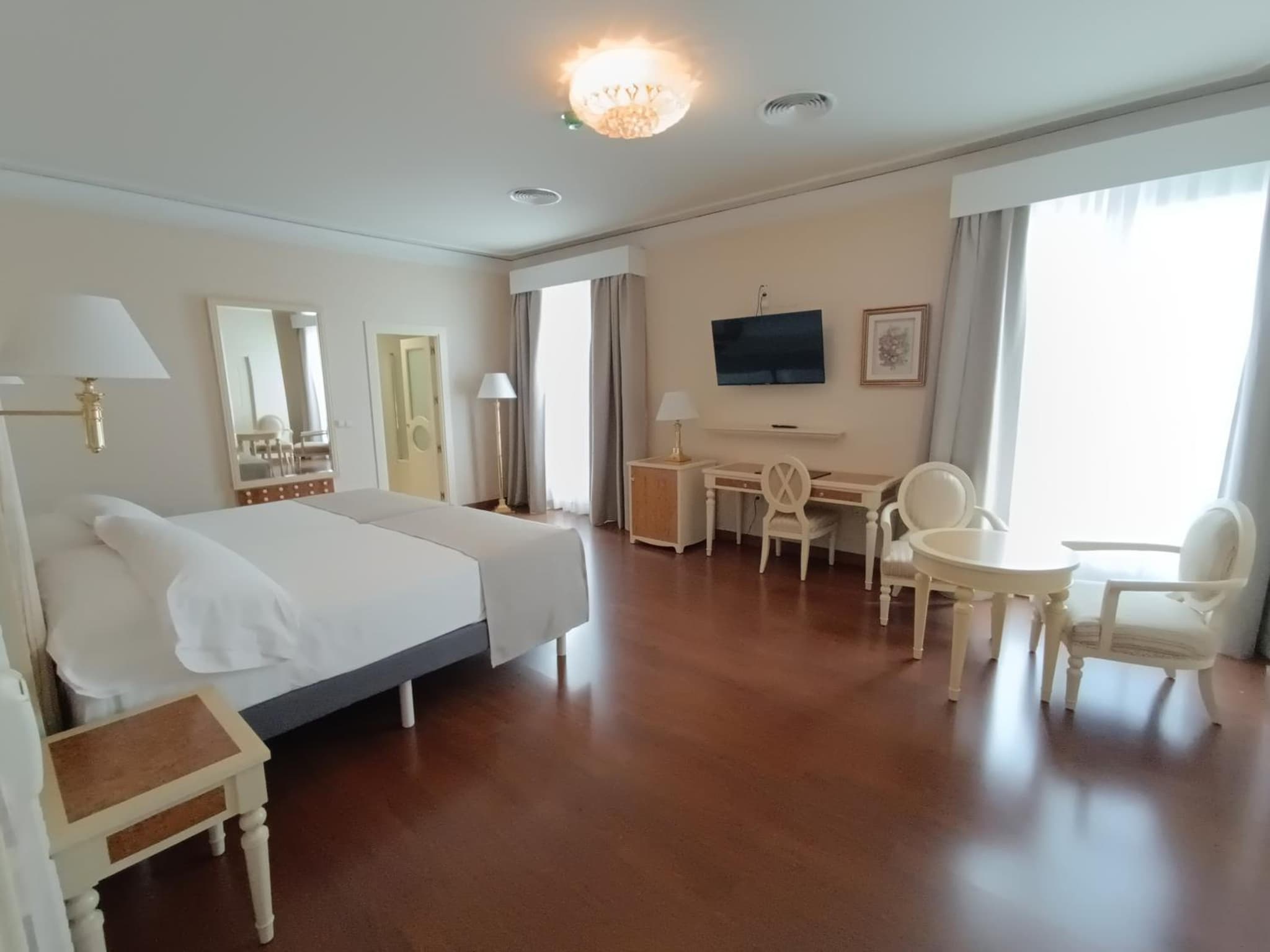 Hotel Bossh Alicia photo 8