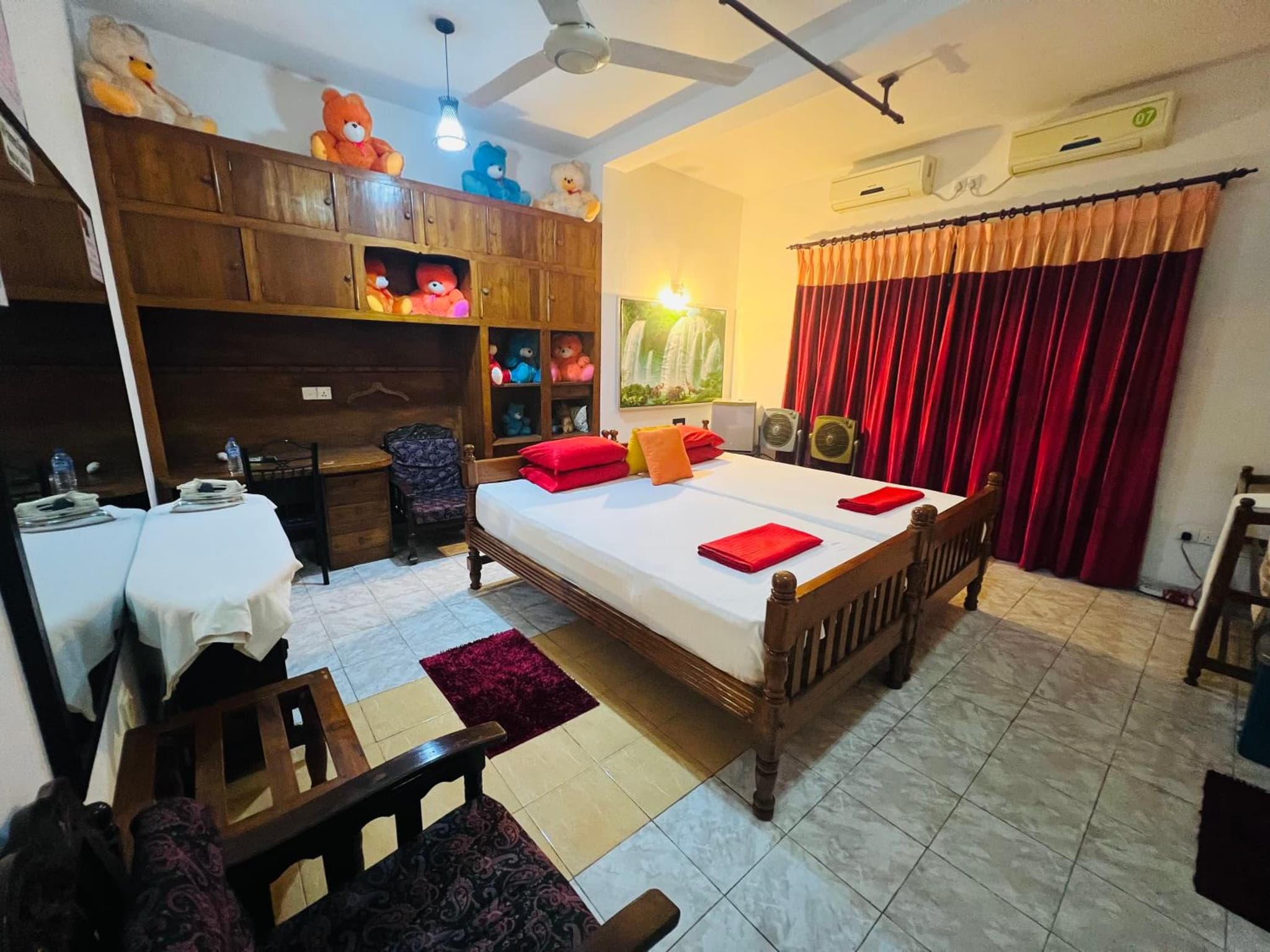 hotel room