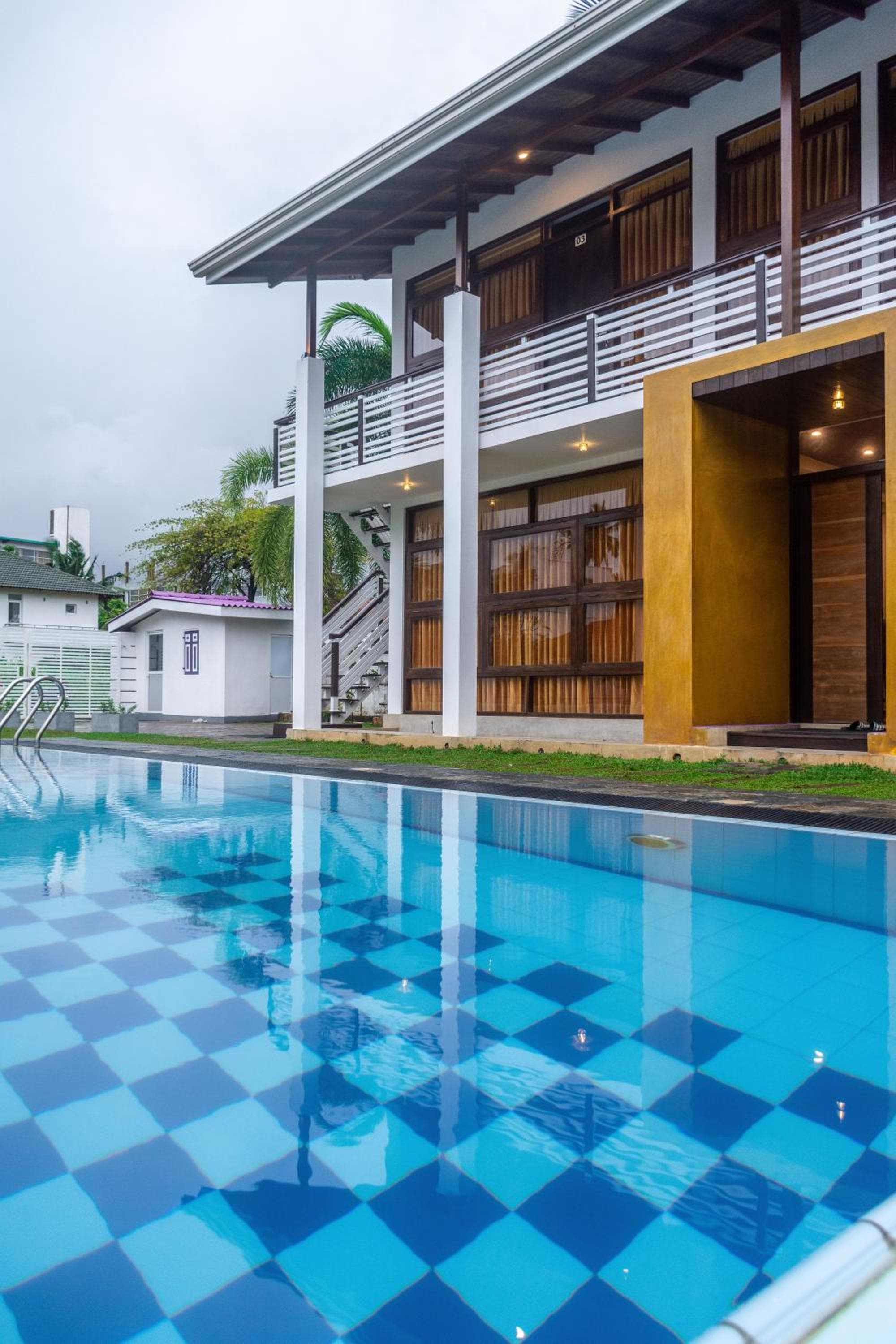 Abie Villa photo 4
