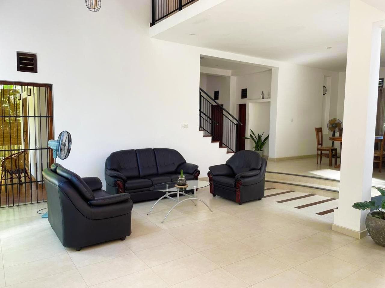 Cenreeza Airport Villa photo 4