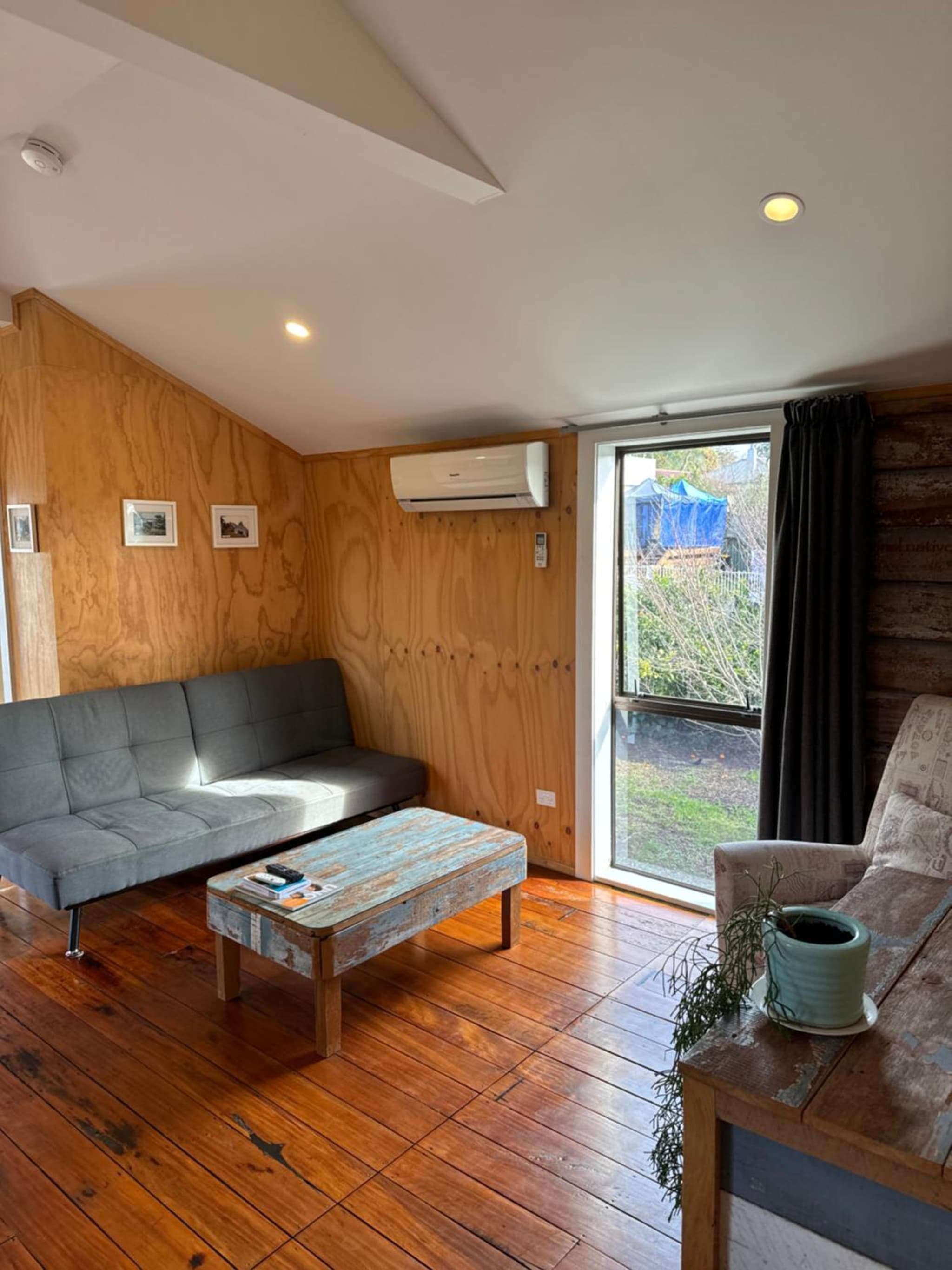 Historic Barn Loft - Private & Spacious photo 2