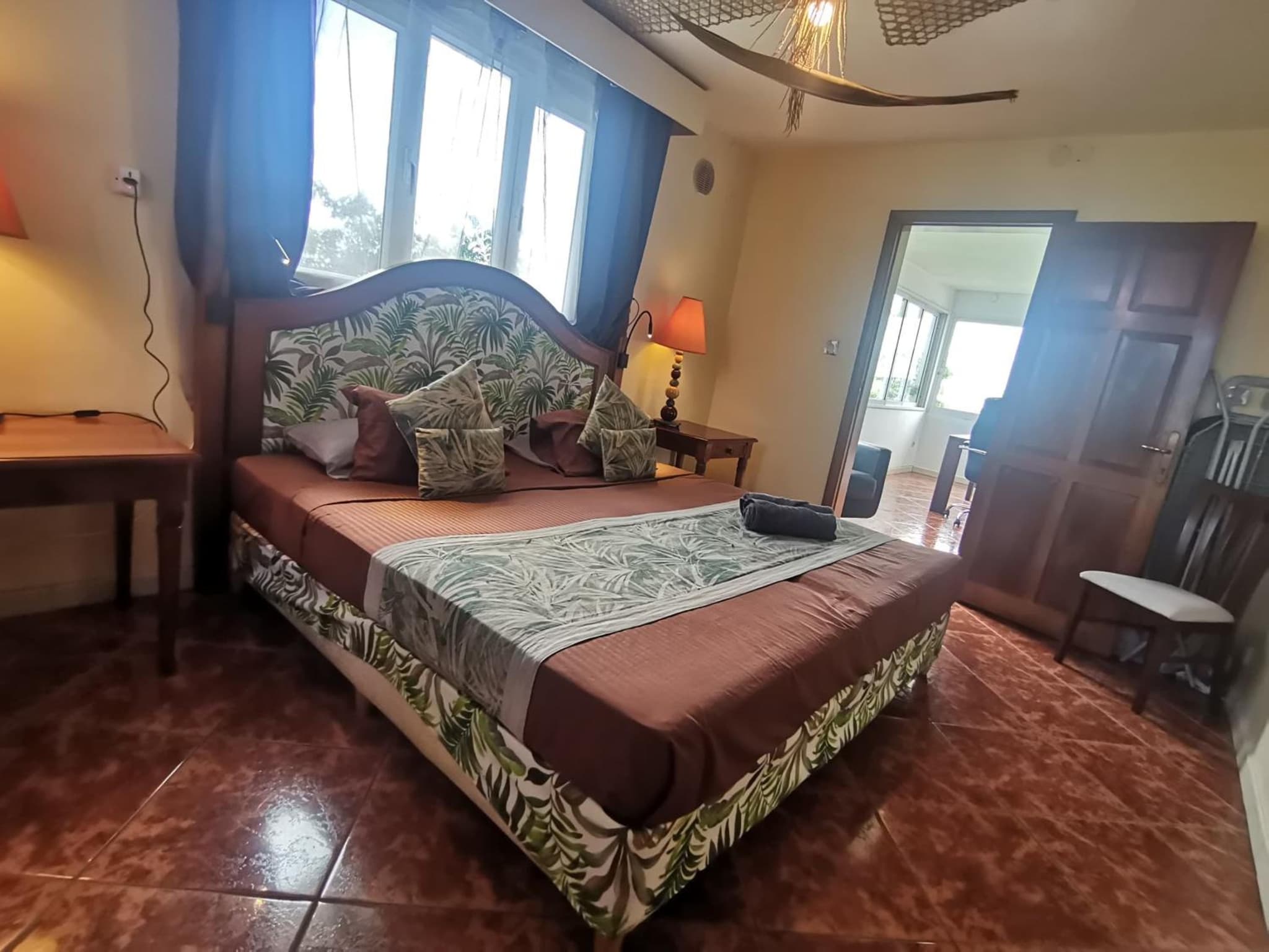 Apartment 3bedrooms 2bathrooms rooftop jacuzzi photo 2