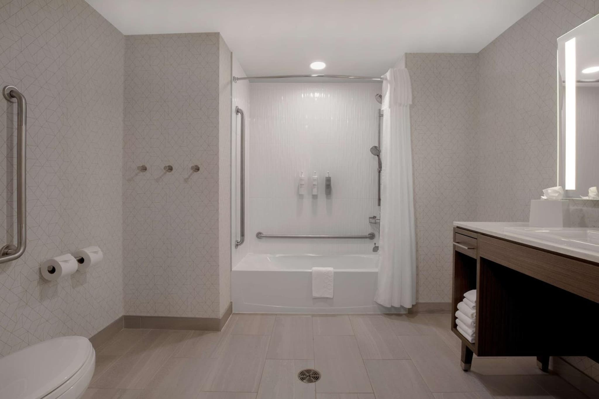 Home2 Suites By Hilton Thunder Bay photo 4