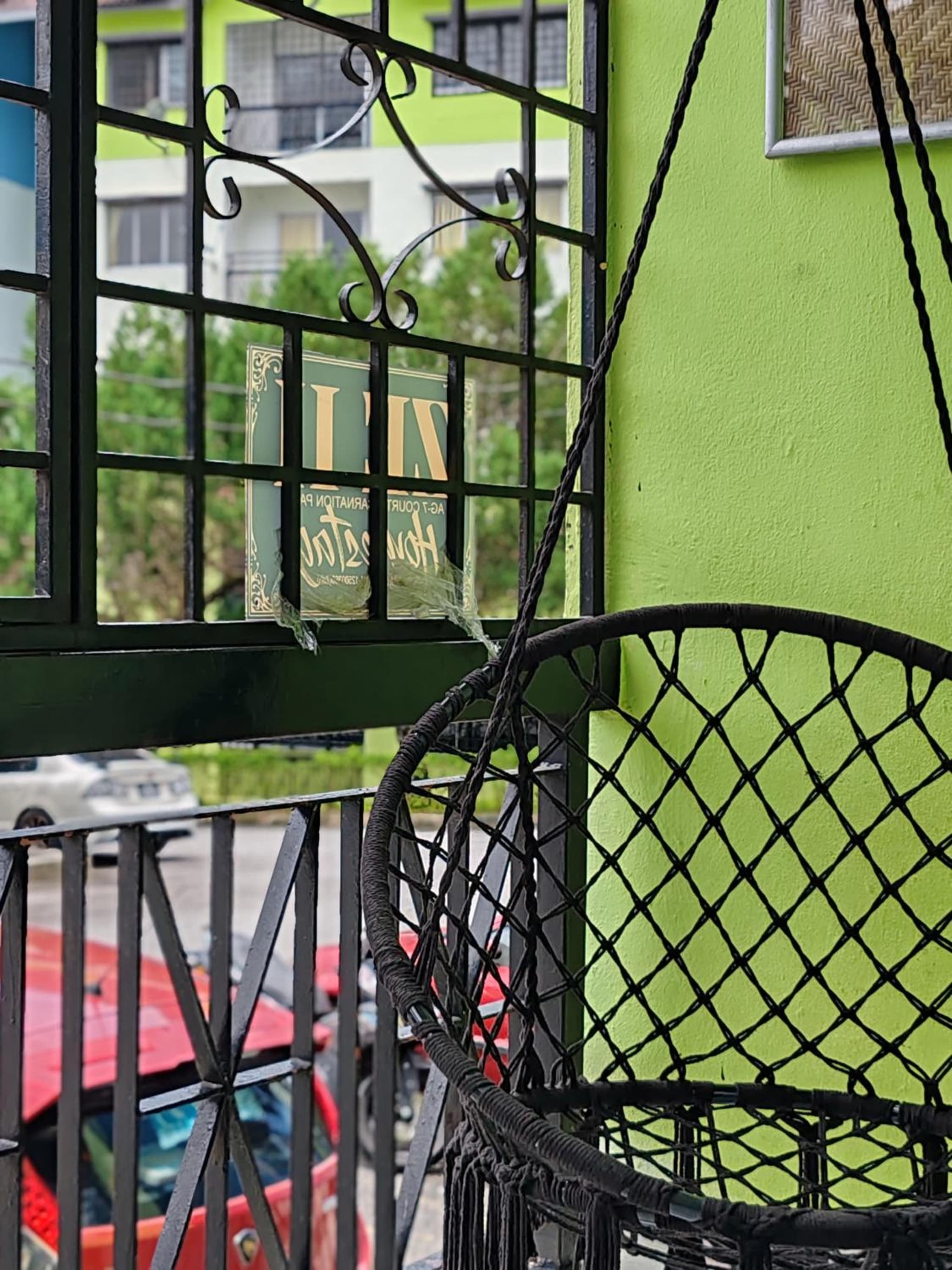 ZE II Homestay_Cameron photo 6