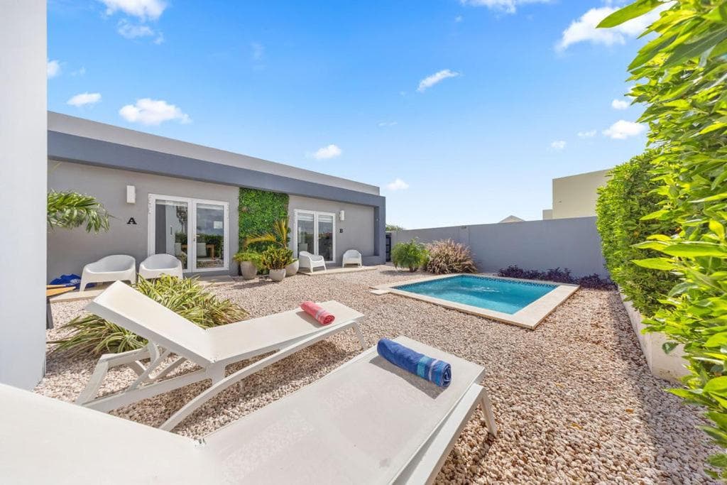 New Luxury 1BR w Pool & BBQ5MIN to Eagle Beach photo 6