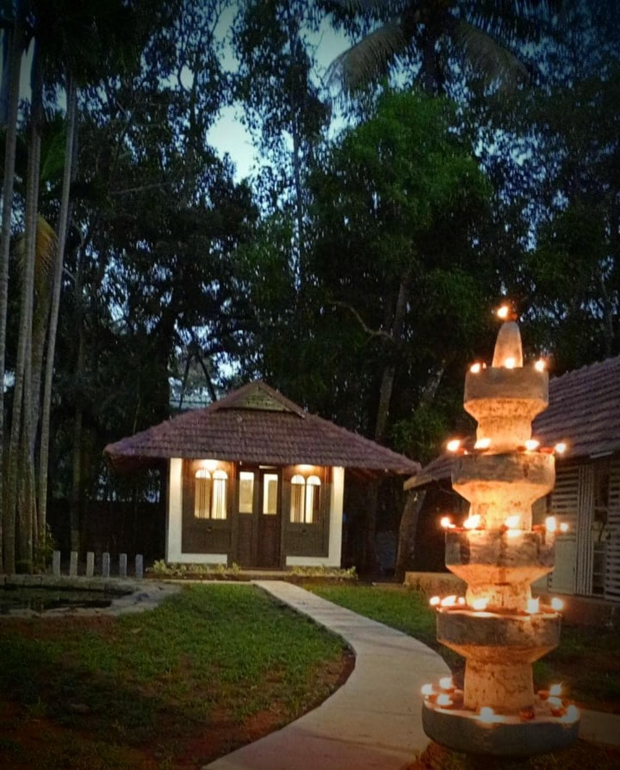 Shantitheeram Ayurveda Lakeside Heritage Resort photo 8