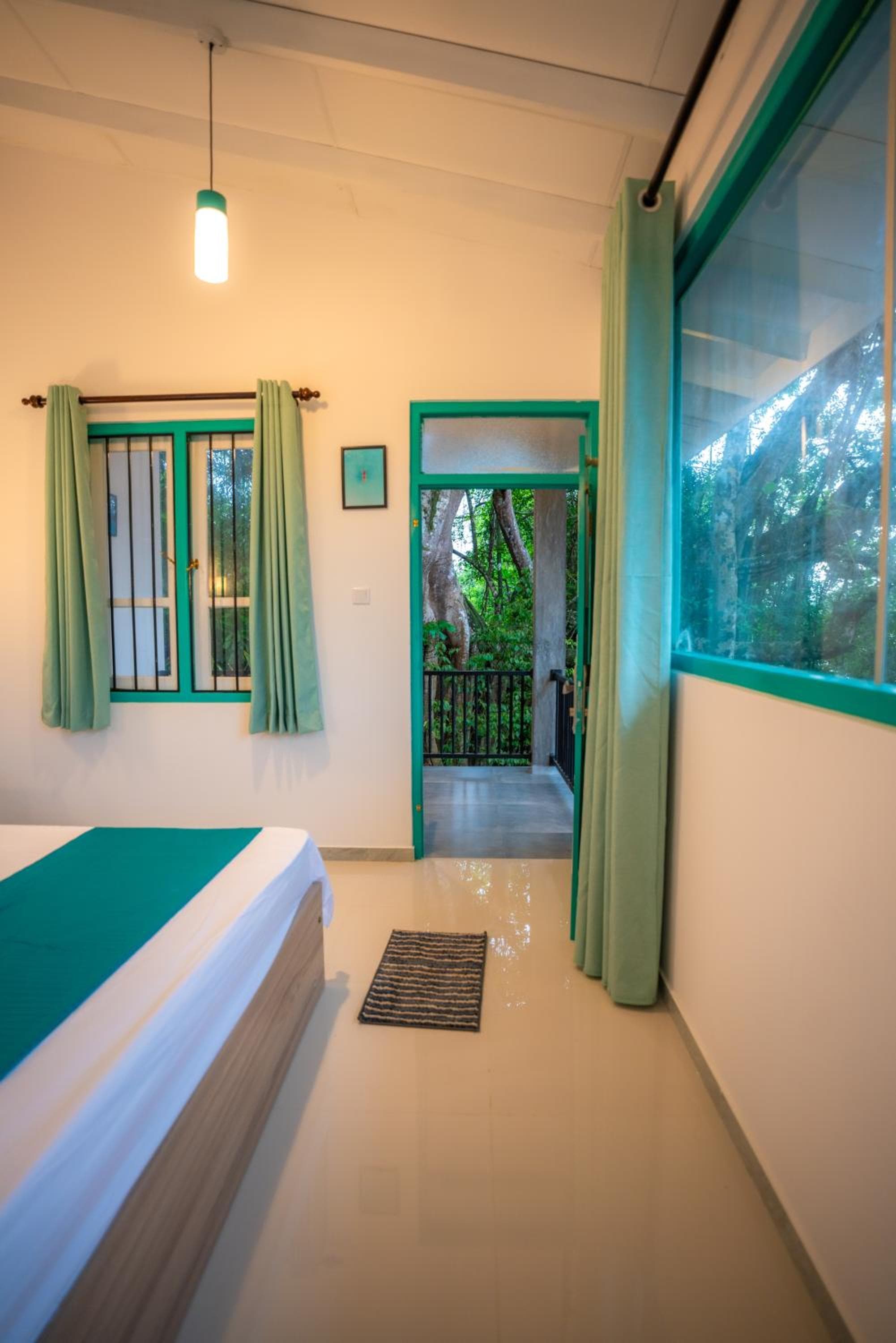 Rhapsody Villa by The Lake photo 7