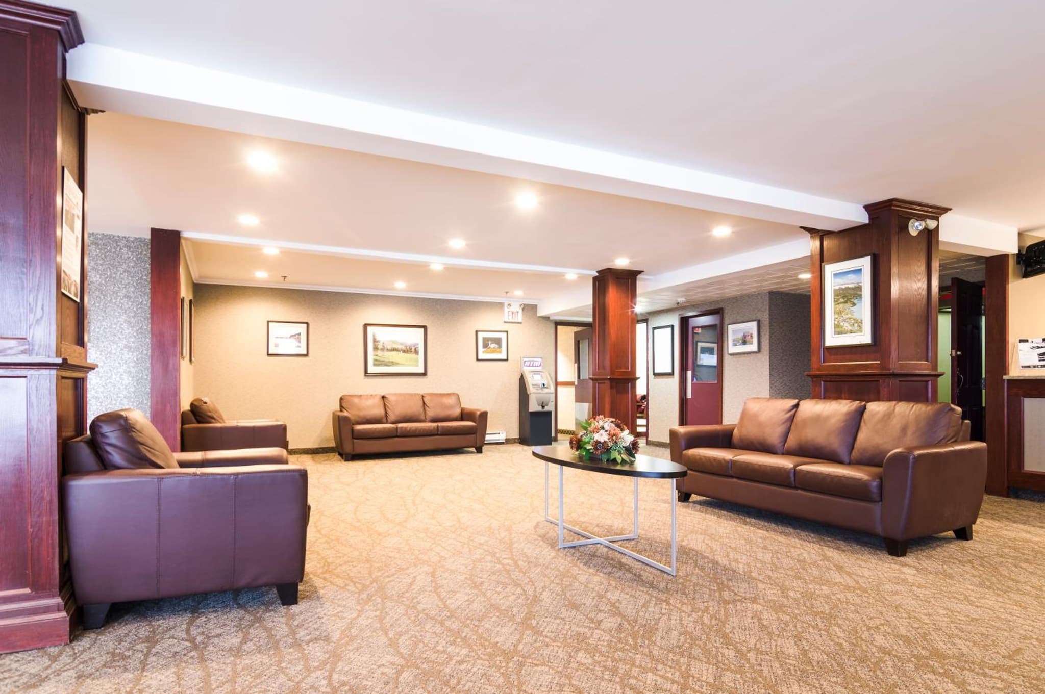 Sinbads Hotel & Suites photo 3