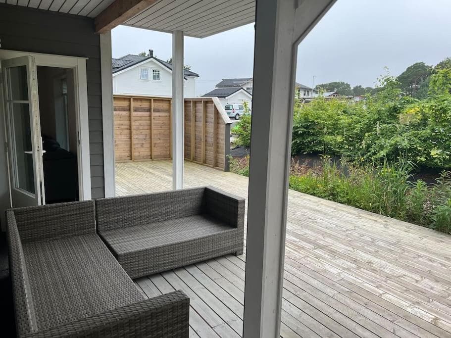 Selveier leilighet, Parkering med El-bil ladder