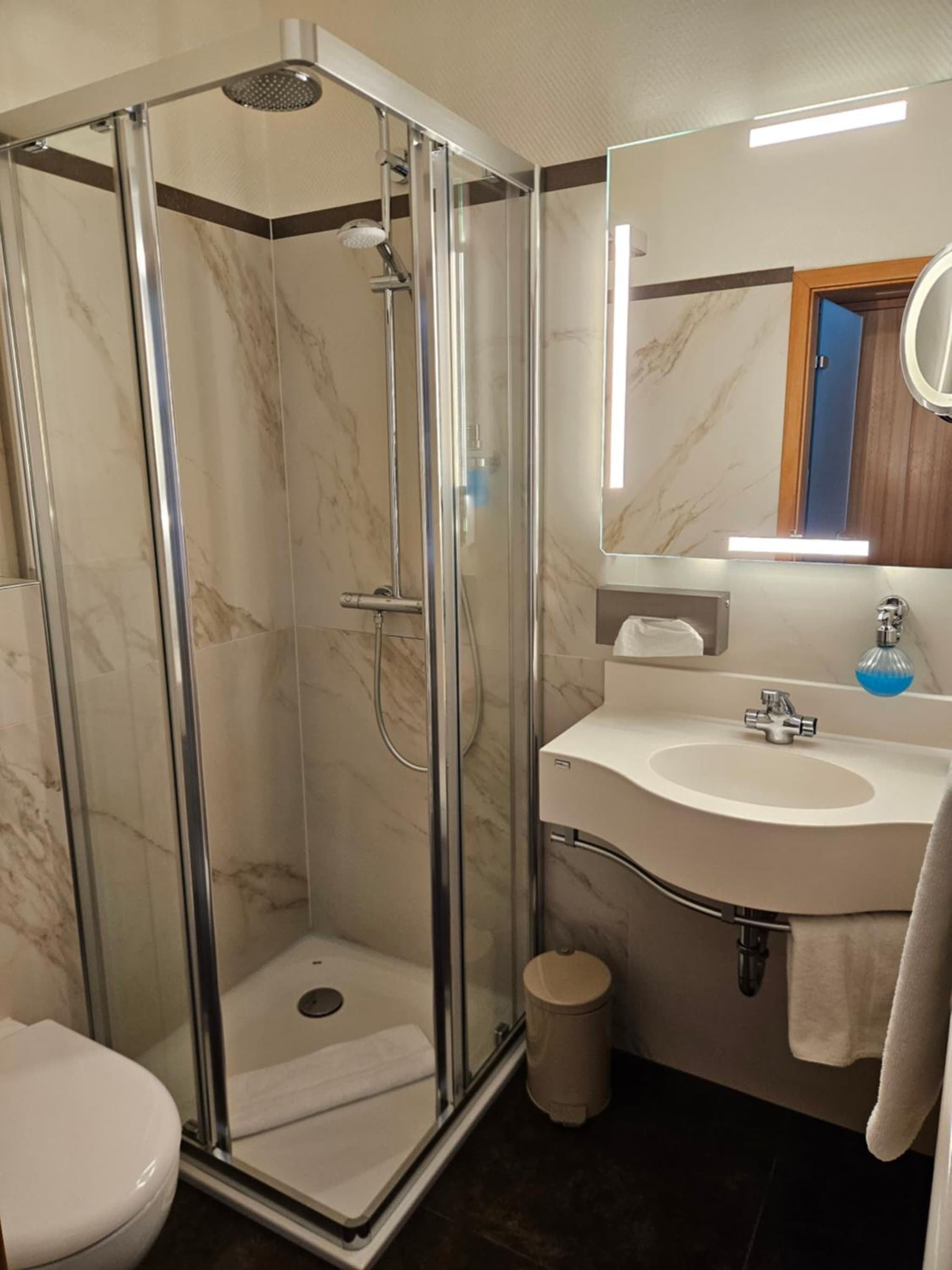 Hotel Hessischer Hof photo 5