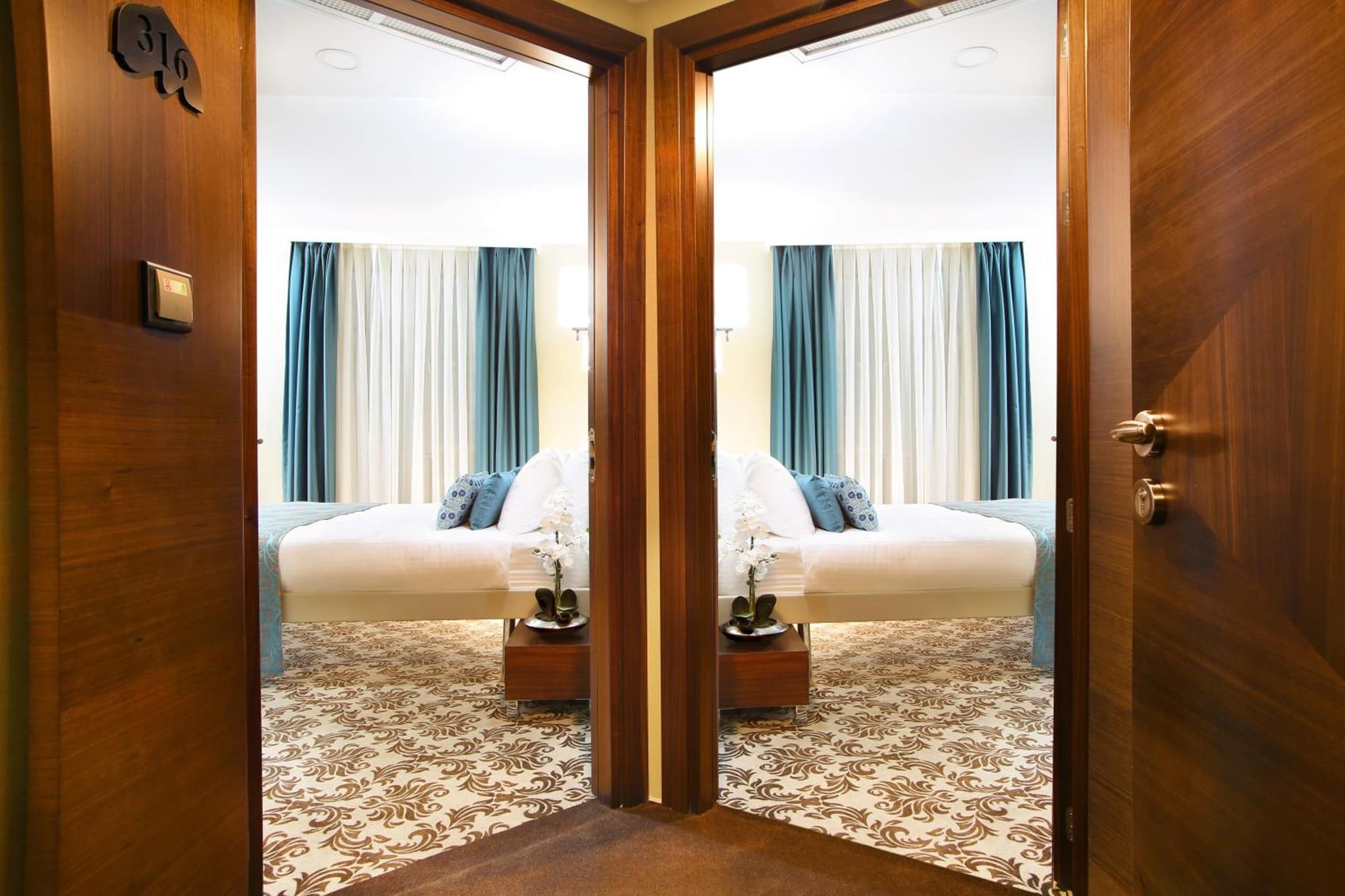 hotel room