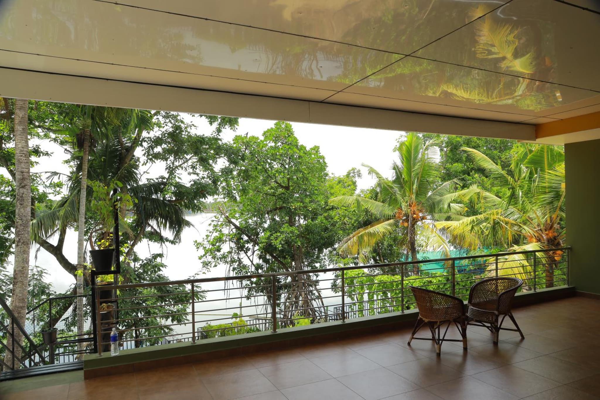 Lakefront Beach Homes photo 6