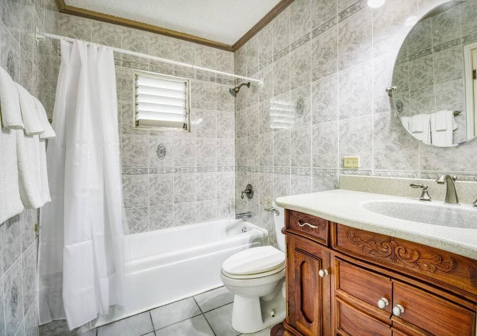 Oceanfront Two Bedroom Suite - Amazing Ocean Views photo 7