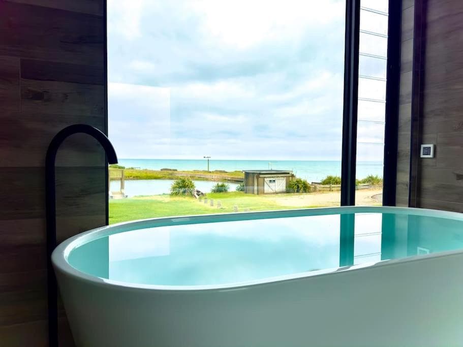 Luxury Absolute Ocean View Lodge photo 8