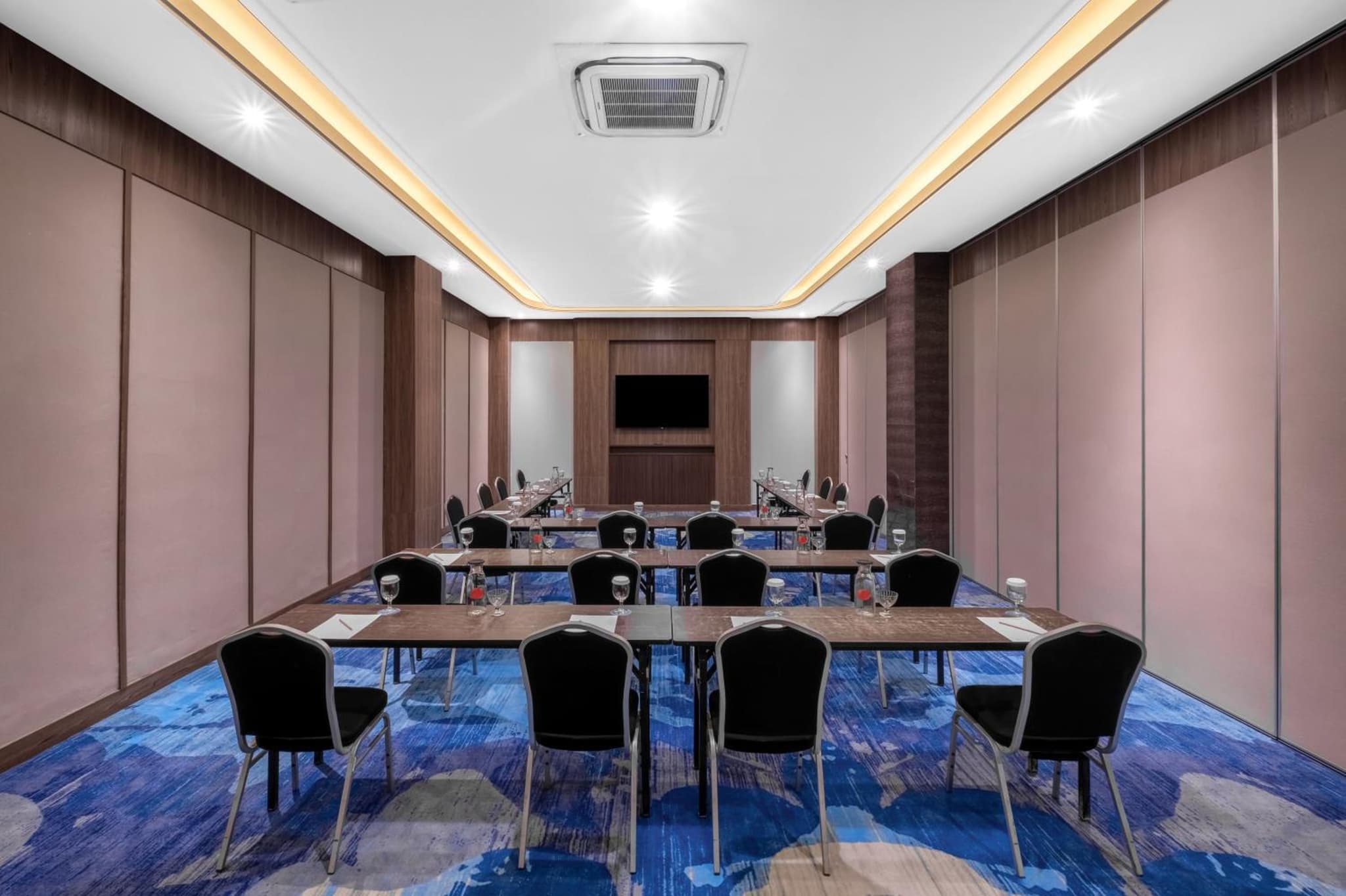 meeting & event spaces