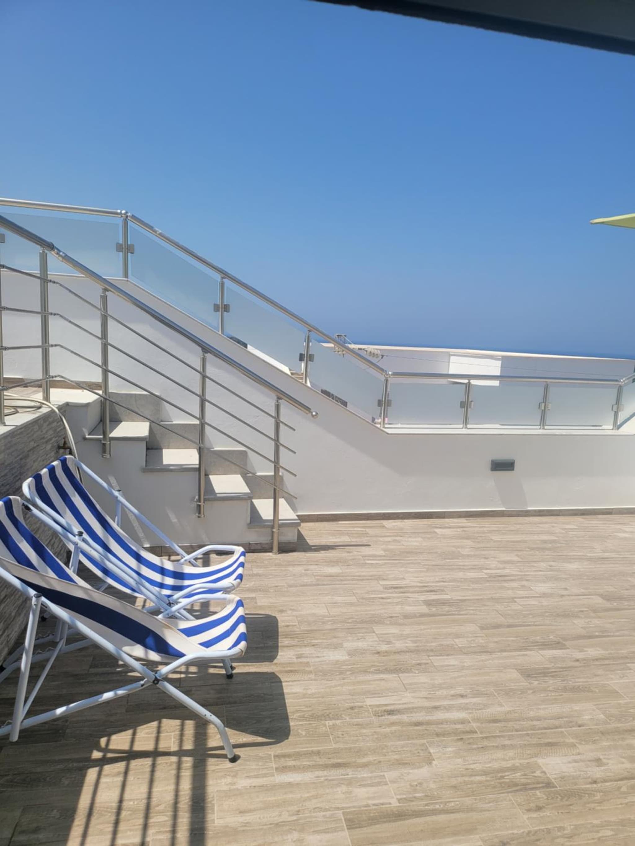 Appartement avec piscine vue sur mer photo 8