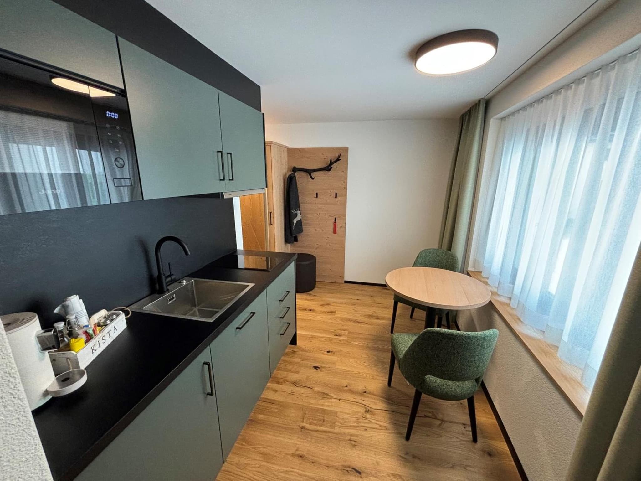 Appart Hotel Pitschonia Self Check-In photo 8
