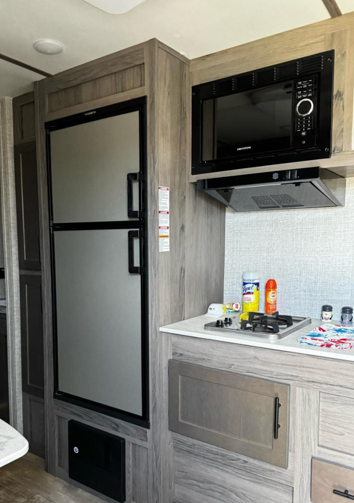 Costa Del Encanto Camper RV photo 7