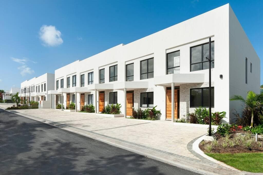 2 bed Porters home with pool & beach Azzurro 5 photo 4
