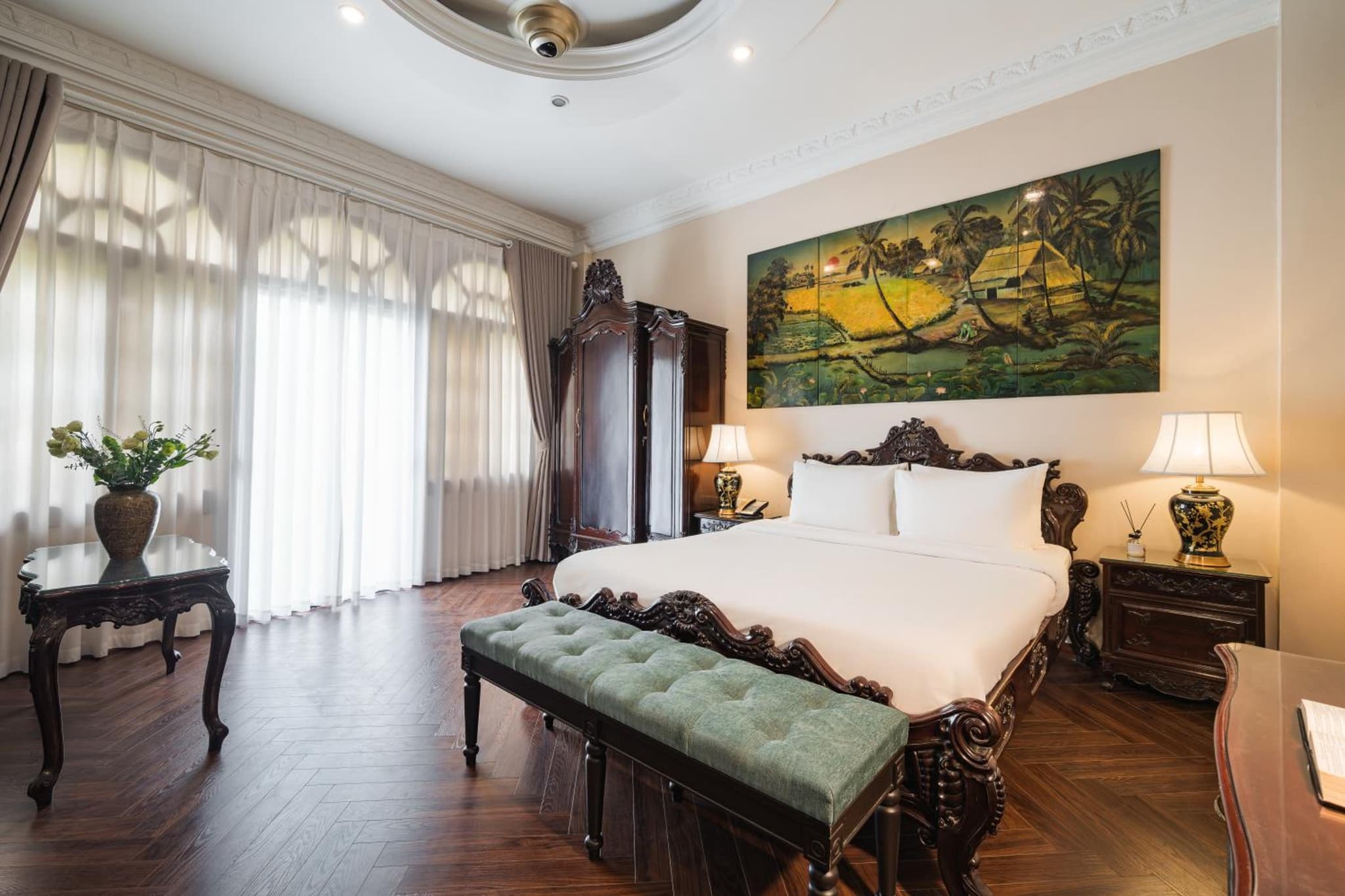 Hanoi Little Town Hotel