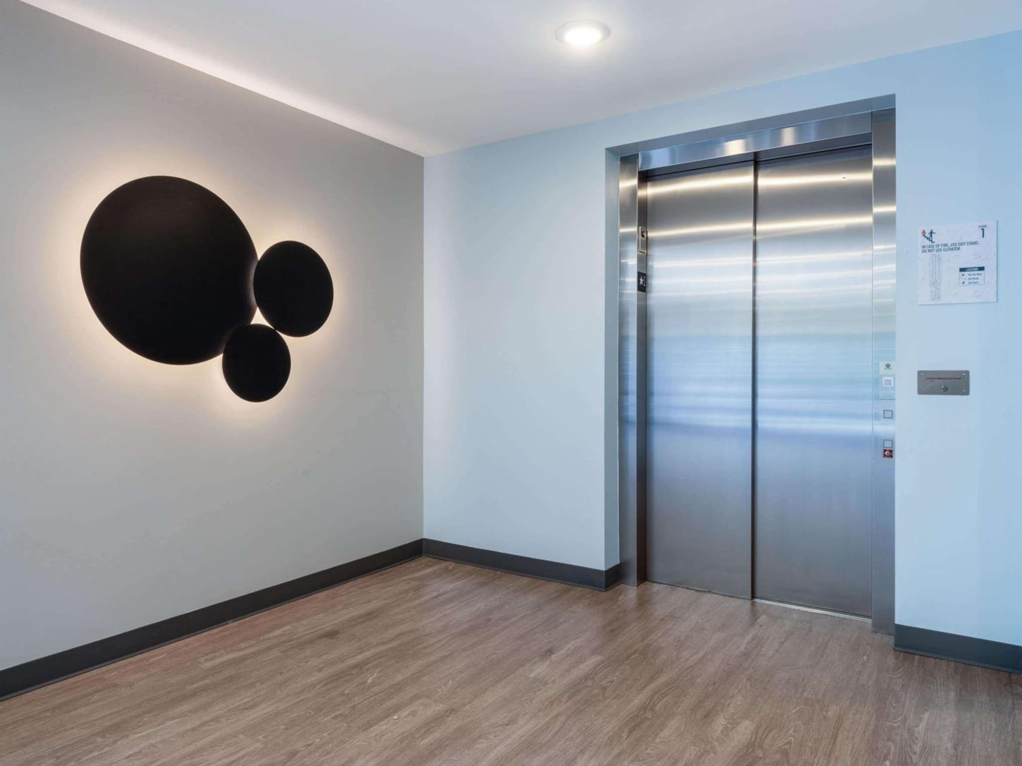 ECHO Suites Extended Stay by Wyndham Spartanburg photo 9