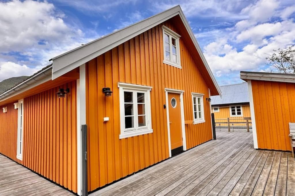 Bay Chalet Sørvågen photo 5