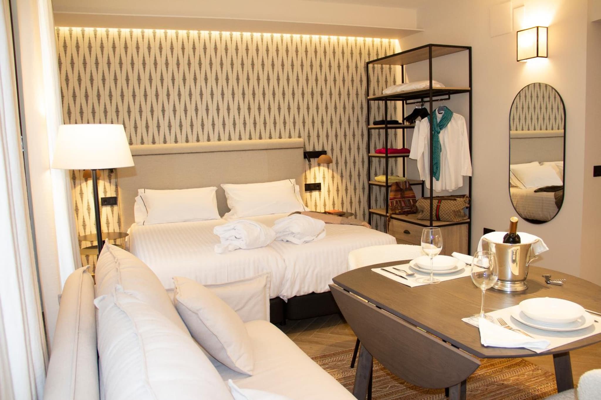 Puerta de la Ribera Suites photo 5