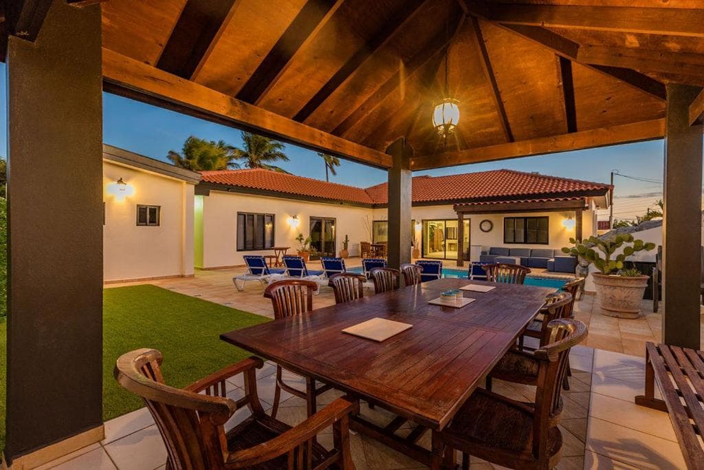 Private Esmeralda Villa photo 9