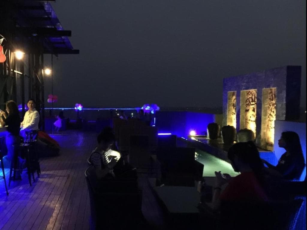 Yeak Loam Hotel photo 9