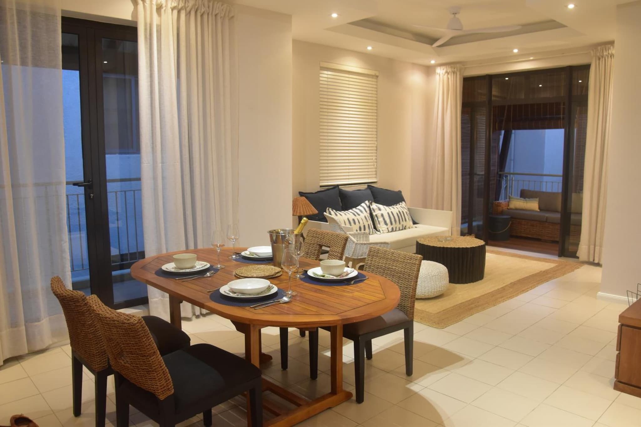 Blue Waves Beachfront Penthouse photo 8