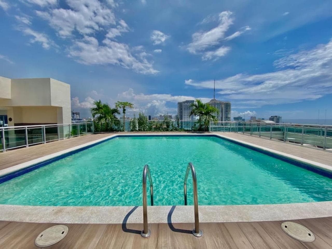 Upscale City Center Apt, Pool photo 3
