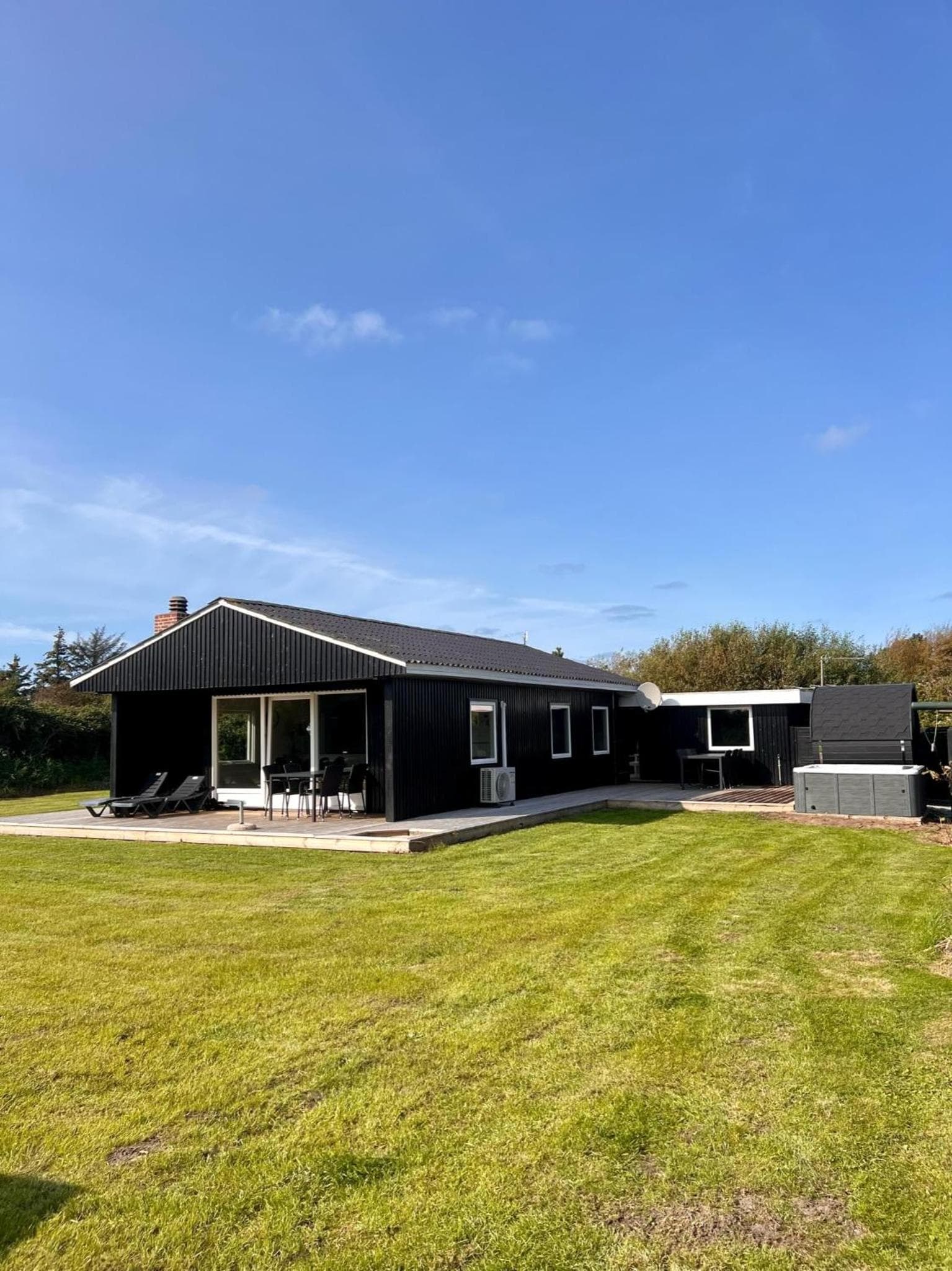Lovely Newly Renovated Holiday House - 1005 photo 4