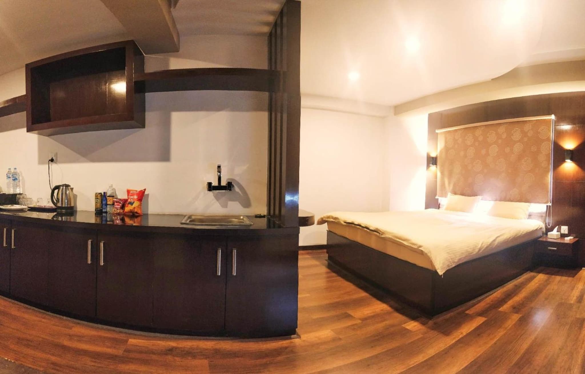 Quays Himalayan photo 5