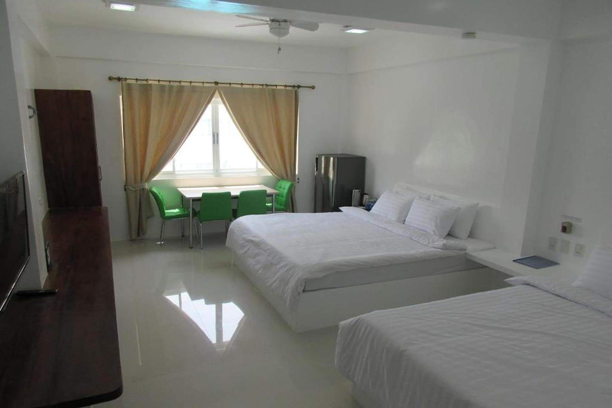 Coron Bluewave Hotel photo 9