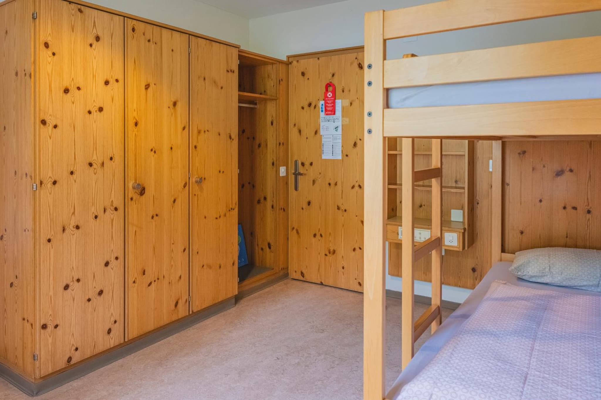 Davos Youth Hostel photo 3