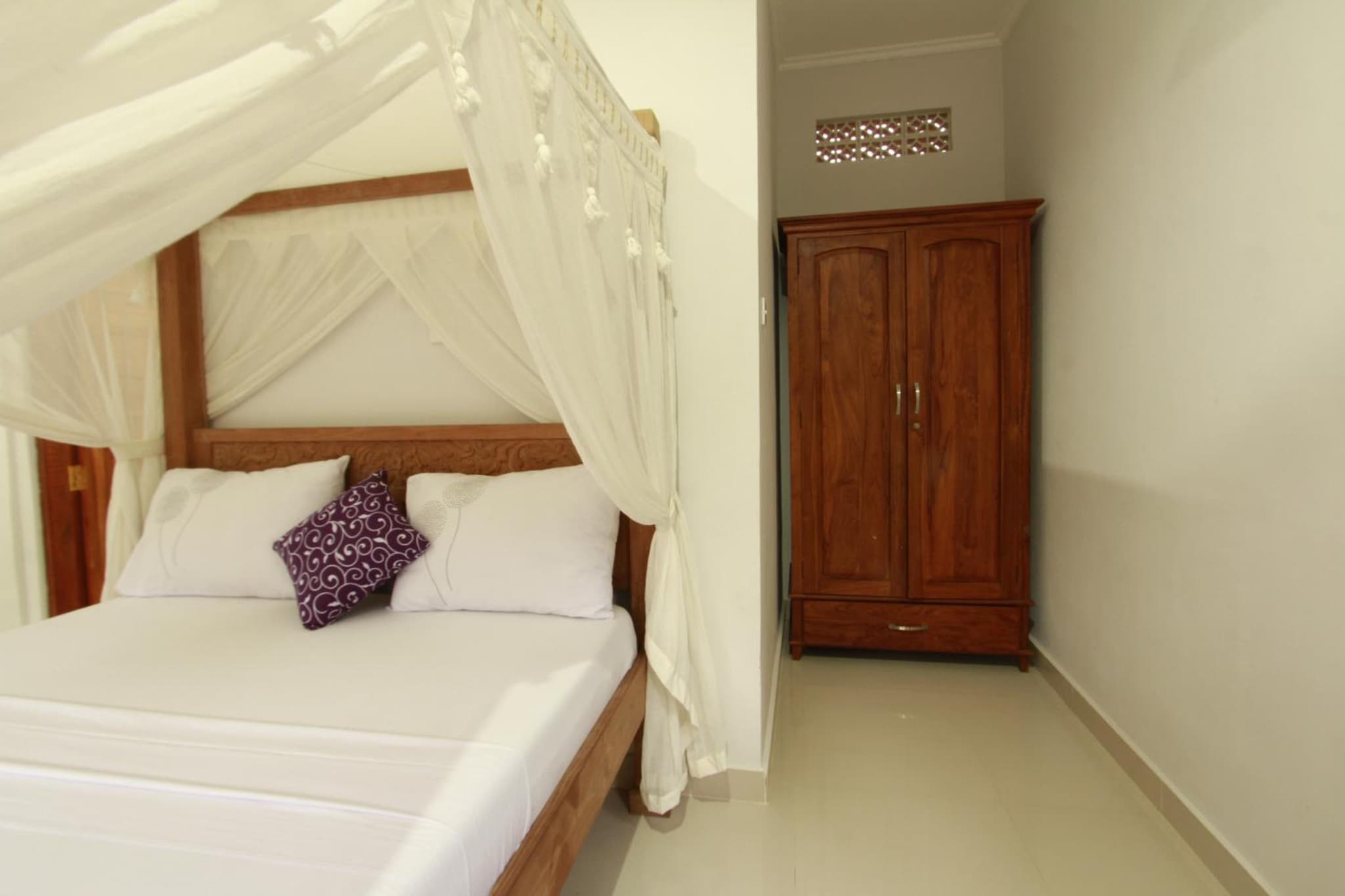 Suryadina Guest House photo 2