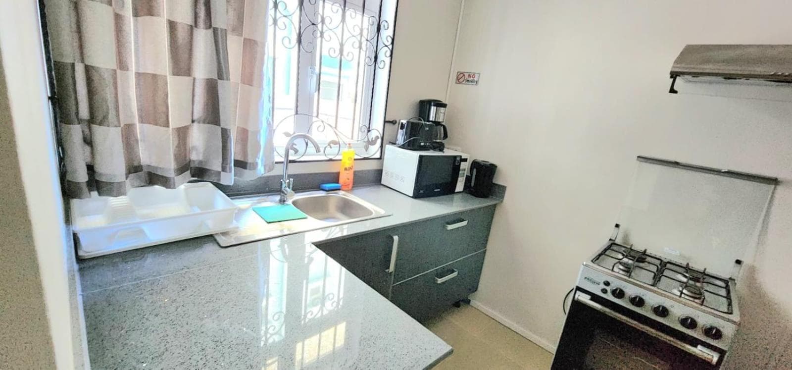 Number 3, Pebble Bay Appartments, Ground floor photo 7