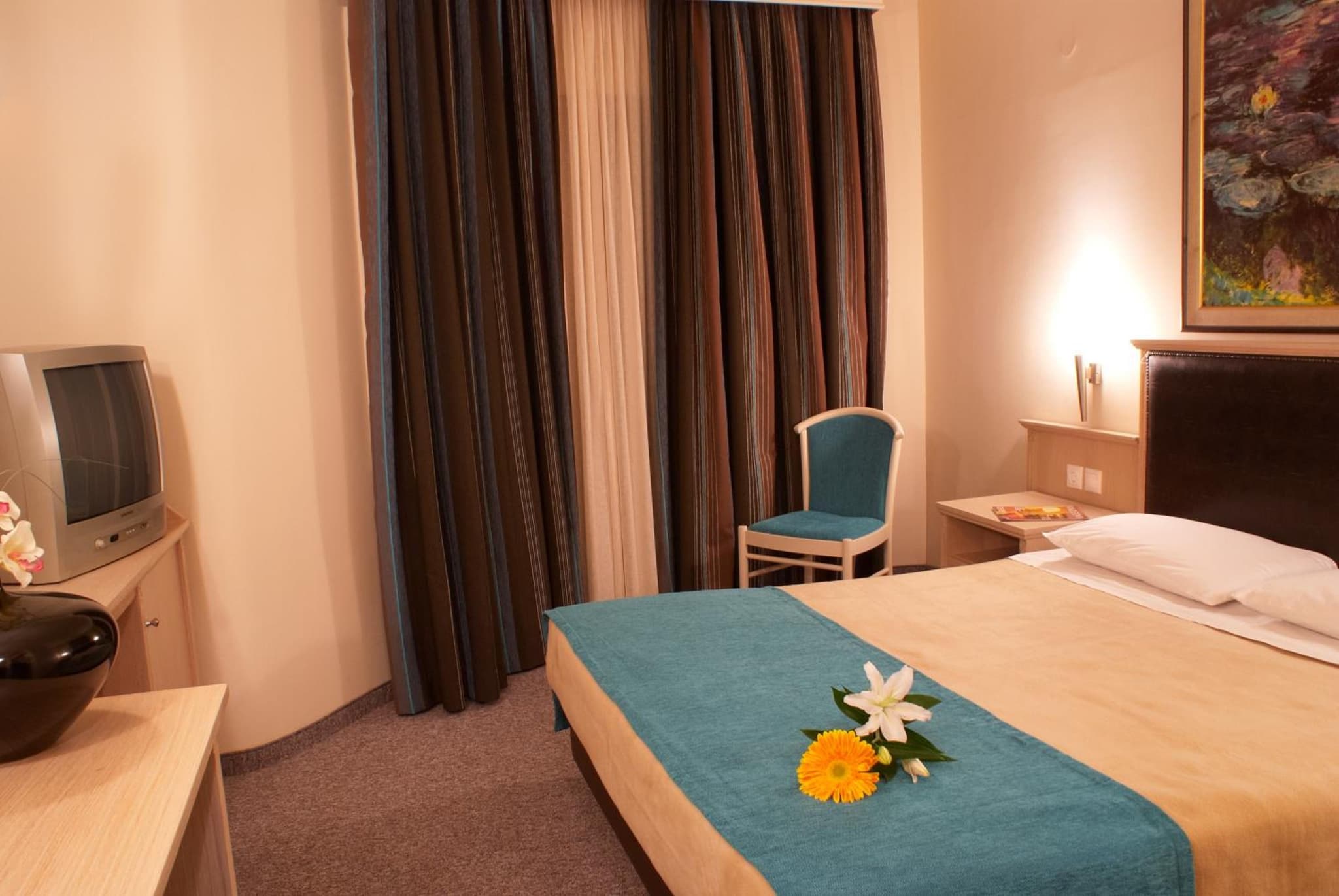 Iris Hotel photo 9