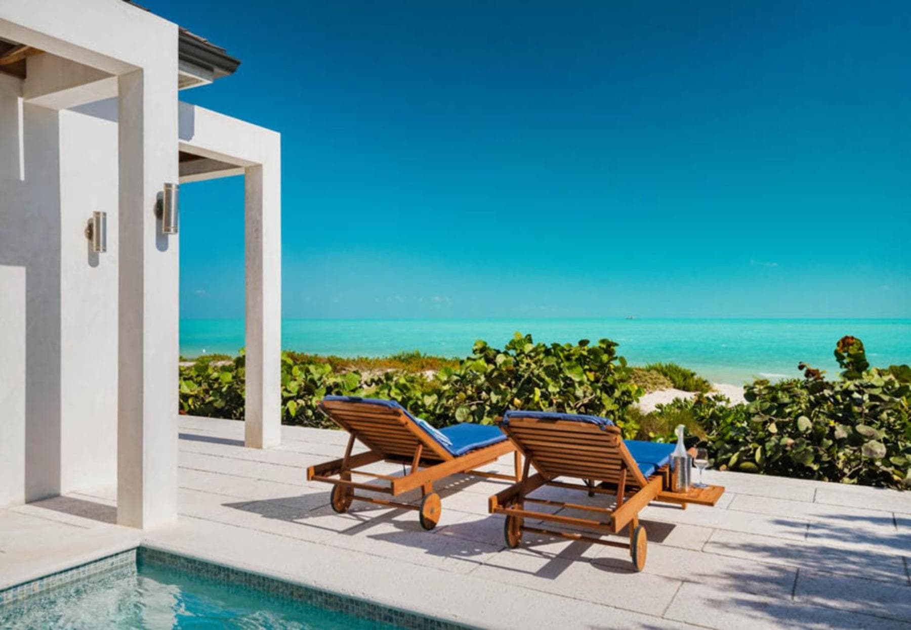 Brise De Mer 2 BR Villa - Beachfront photo 2