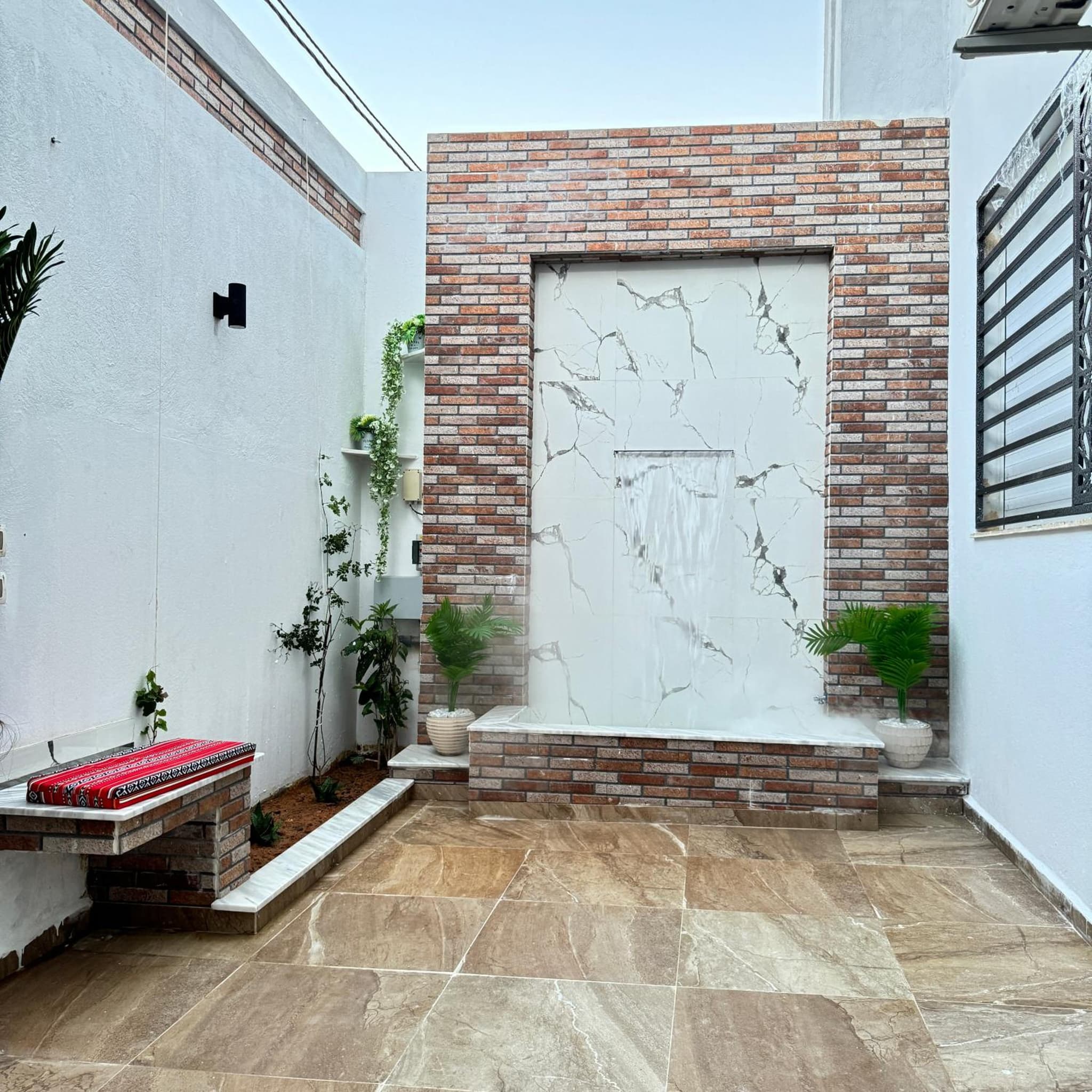 Home in sahline photo 3