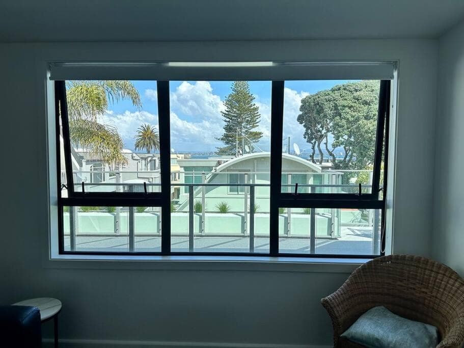 2 Room Luxury Beach Escape 112sq Mt Maunganui photo 6