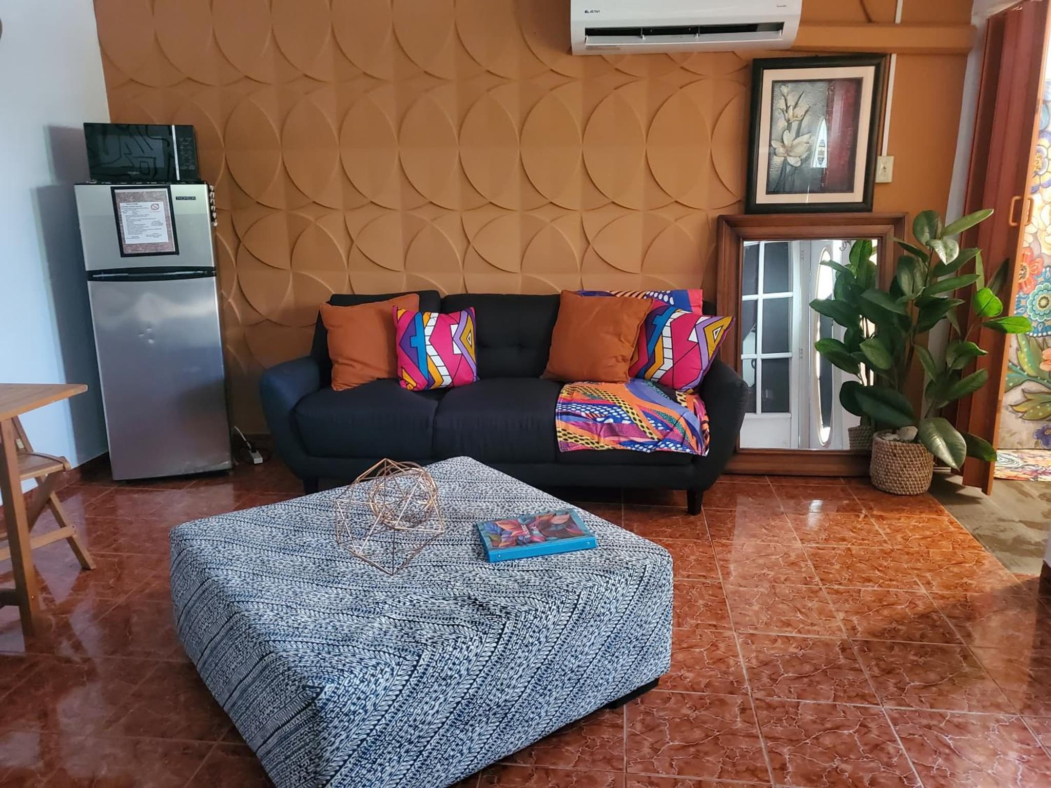Private room with parking and bathroom photo 9