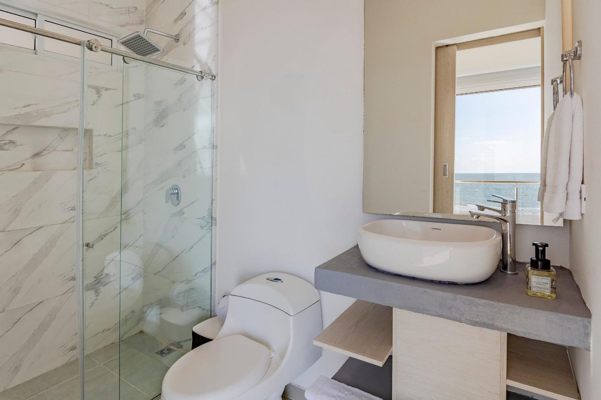 Amazing Beach House 13BR w/Pool & Staff photo 6