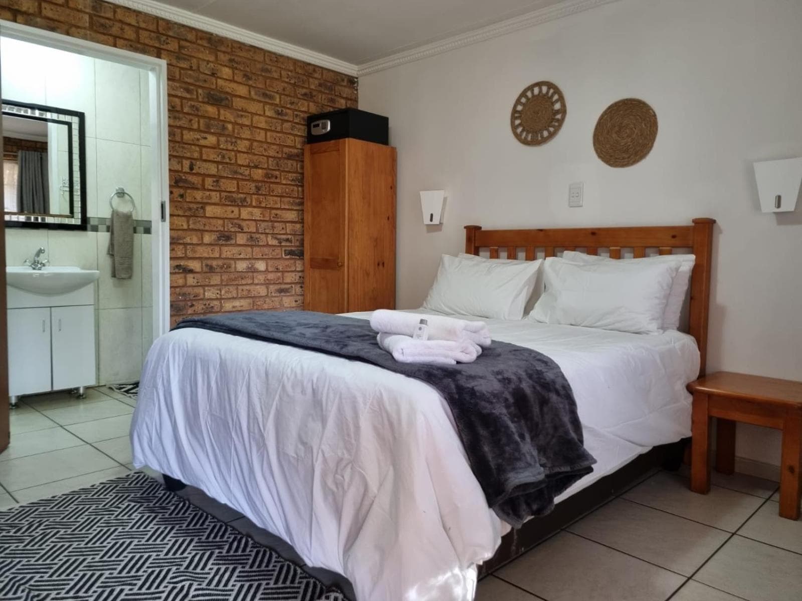 Emerald Guesthouse photo 6