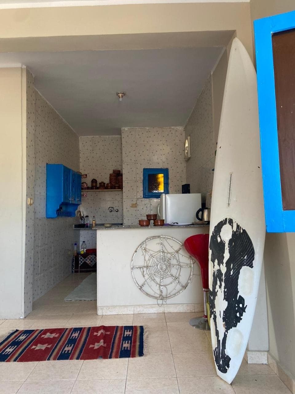 Blue house photo 3