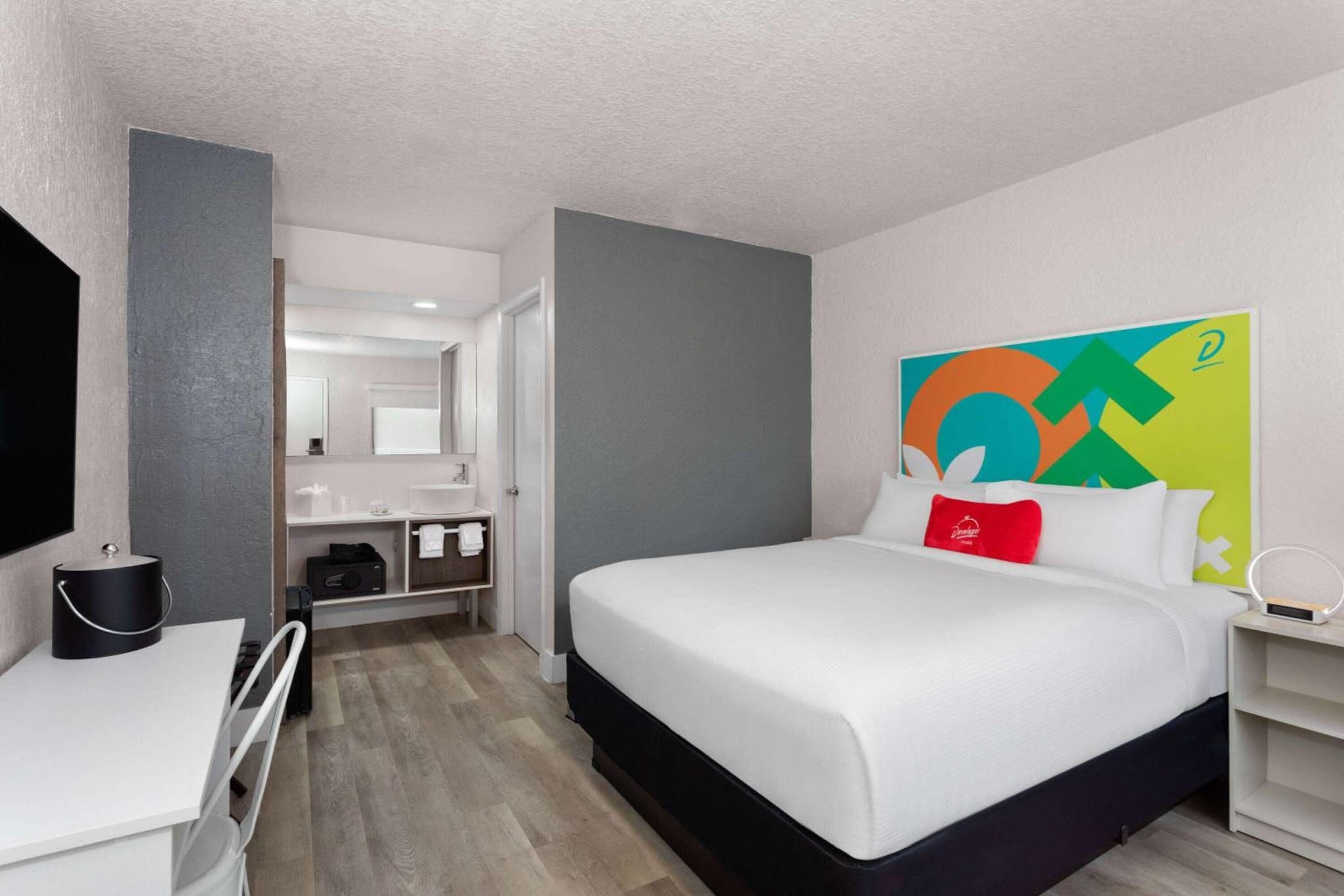 Travelodge by Wyndham Orlando Lake Buena Vista South photo 3