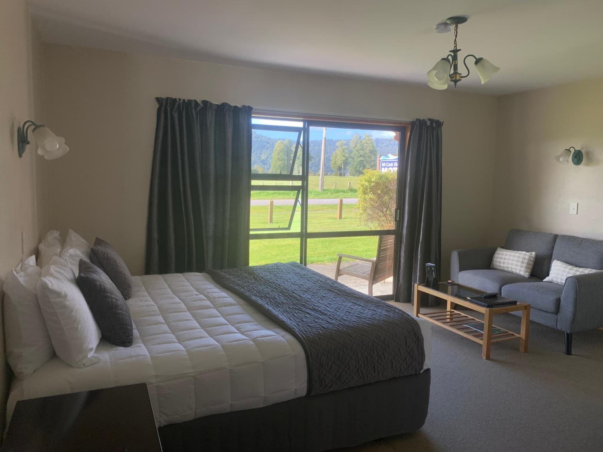 Mt Cook View Motel - Fox Glacier photo 3